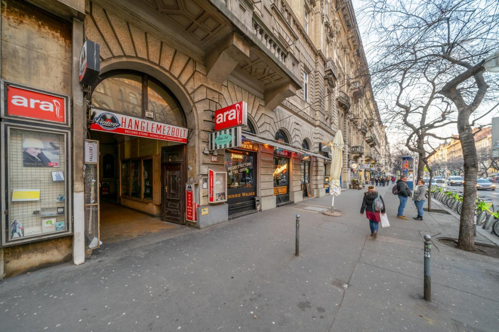 Downtown Delight - Erzsebet Blvd - 13 Ppl Budapeste Exterior foto